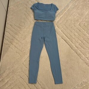 Alo yoga blue legging set pants and top sports bra